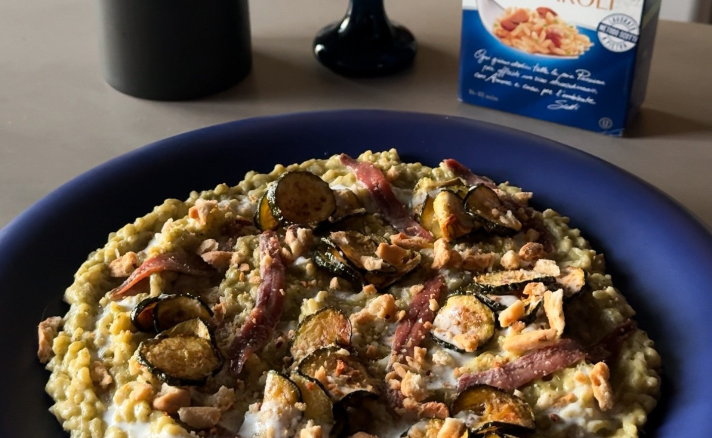 RISOTTO ALLA CREMA DI ZUCCHINE, LATTE DI COCCO ED ERBORINATO
