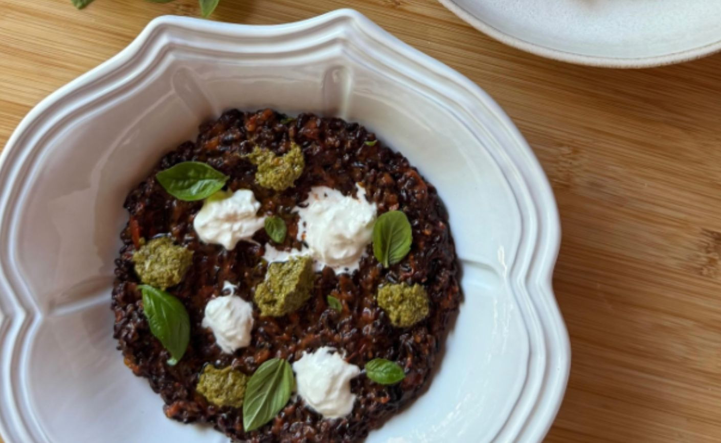 RISO VENERE CON CREMA DI POMODORINI BURRATA E PESTO